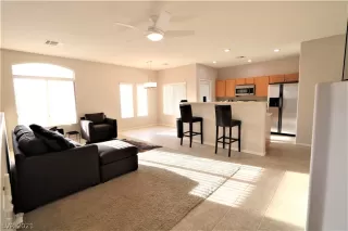 Photo #4: 2261856 Listing 