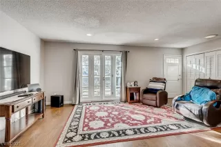 Photo #4: 2261872 Listing 