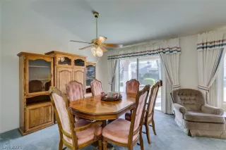 Photo #5: 2261880 Listing