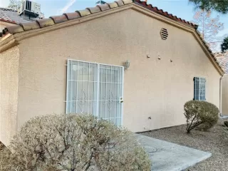 Photo #6: 2261882 Listing