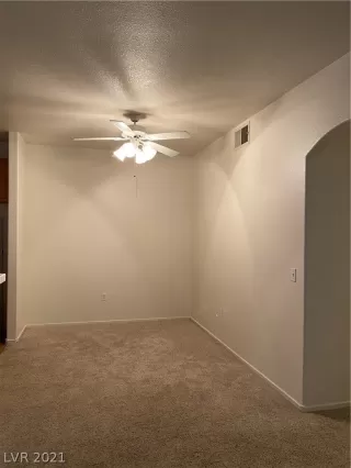 Photo #6: 2261888 Listing 