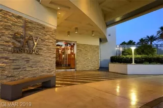 Photo #3: 2261936 Listing