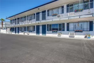 Photo #1: 2262035 Listing 