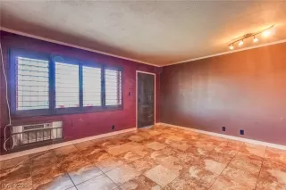 Photo #5: 2262035 Listing 