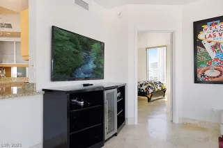 Photo #2: 2262048 Listing 