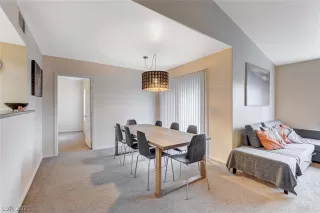 Photo #3: 2262065 Listing 