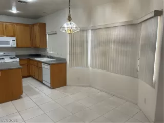 Photo #2: 2262079 Listing 