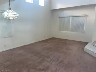 Photo #4: 2262079 Listing 