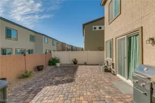 Photo #2: 2262102 Listing 