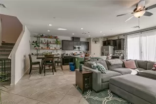 Photo #6: 2262102 Listing 