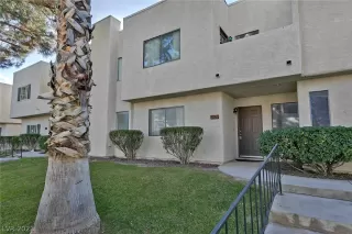 Photo #1: 2262111 Listing 