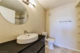 Photo #2: 2262140 Listing