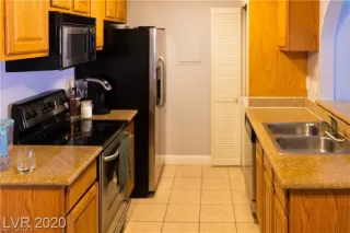 Photo #4: 2262161 Listing