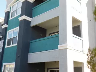 Photo #1: 2262202 Listing