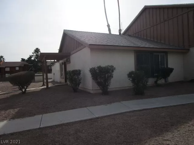 MLS: 2262243 Condo For Sale