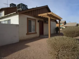 Photo #1: 2262243 Listing 