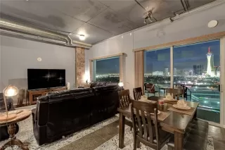 Photo #1: 2262263 Listing