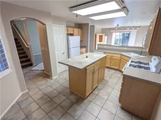Photo #6: 2262277 Listing 
