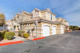 Photo #1: 2262329 Listing 