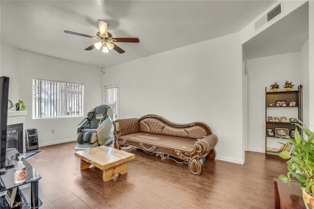 MLS: 2262359 Condo For Sale