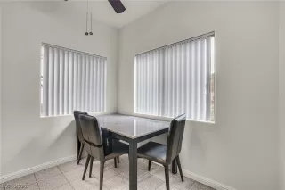 Photo #4: 2262359 Listing