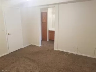 Photo #3: 2262373 Listing