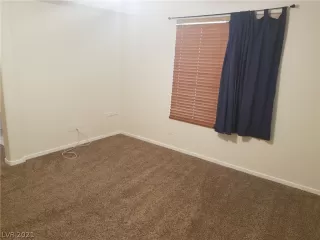 Photo #4: 2262373 Listing