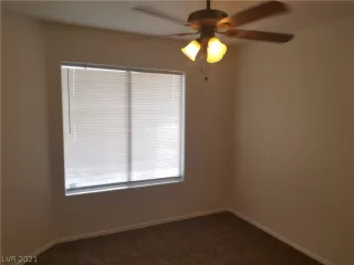 Photo #6: 2262373 Listing