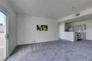 Photo #2: 2262424 Listing