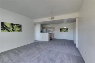 Photo #3: 2262424 Listing