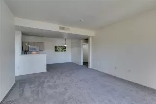 Photo #5: 2262424 Listing