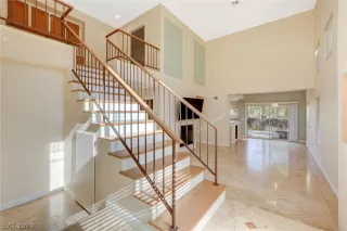 Photo #3: 2262437 Listing