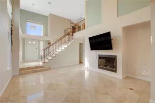 Photo #5: 2262437 Listing