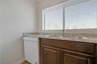 Photo #5: 2262439 Listing 