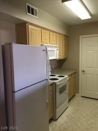 Photo #4: 2262473 Listing