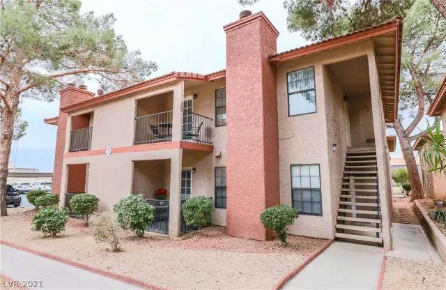 MLS: 2262483 Condo For Sale