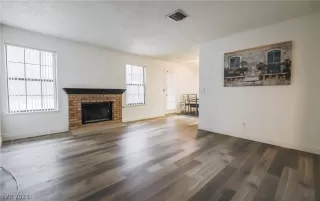 Photo #3: 2262483 Listing 