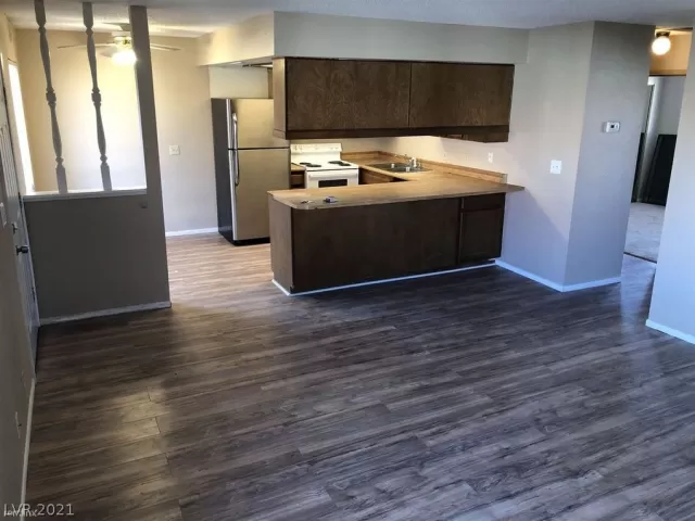 MLS: 2262492 Condo For Sale