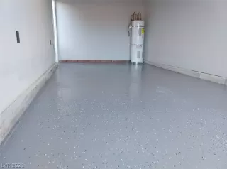 Photo #1: 2262493 Listing 