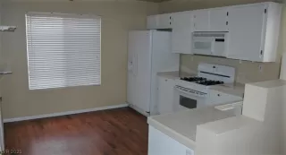 Photo #2: 2262521 Listing 