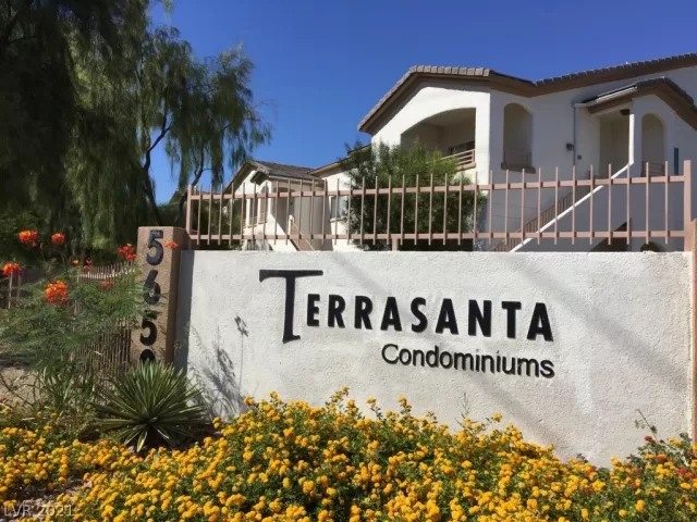 MLS: 2262537 Condo For Sale