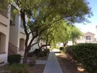 Photo #3: 2262537 Listing 