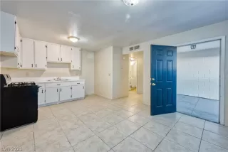 Photo #4: 2262561 Listing 
