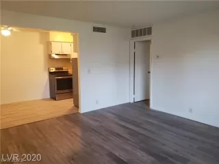 Photo #4: 2262564 Listing 