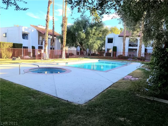 MLS: 2262585 Condo For Sale