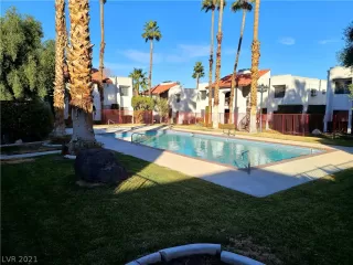 Photo #1: 2262585 Listing 