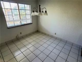 Photo #5: 2262585 Listing 