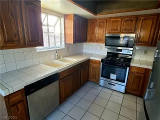 Photo #6: 2262585 Listing 