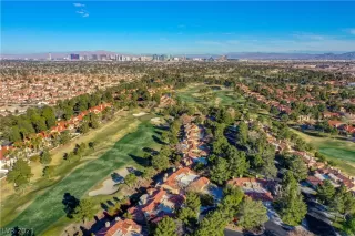 Photo #2: 2262604 Listing