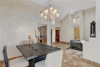 Photo #6: 2262604 Listing